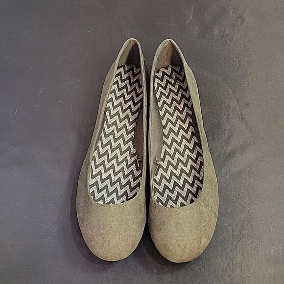 BRAND NEW BALLET FLAT ROUND TOE WOMEN"S SHOE - Picture 3 of 12